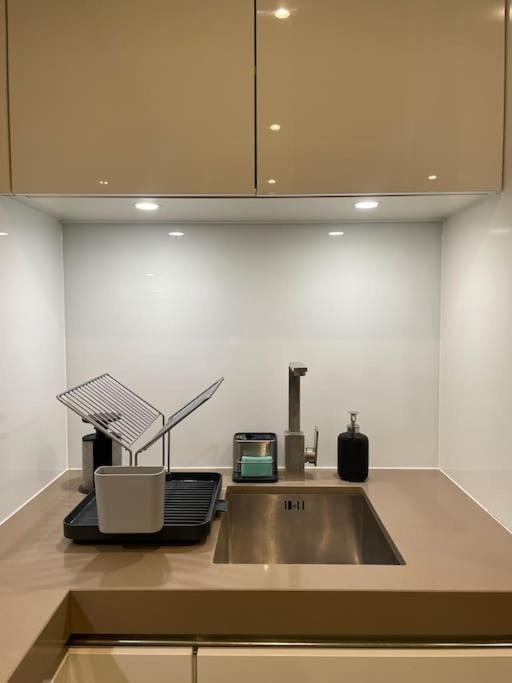 Modern W/ Canal View Appartamento Londra