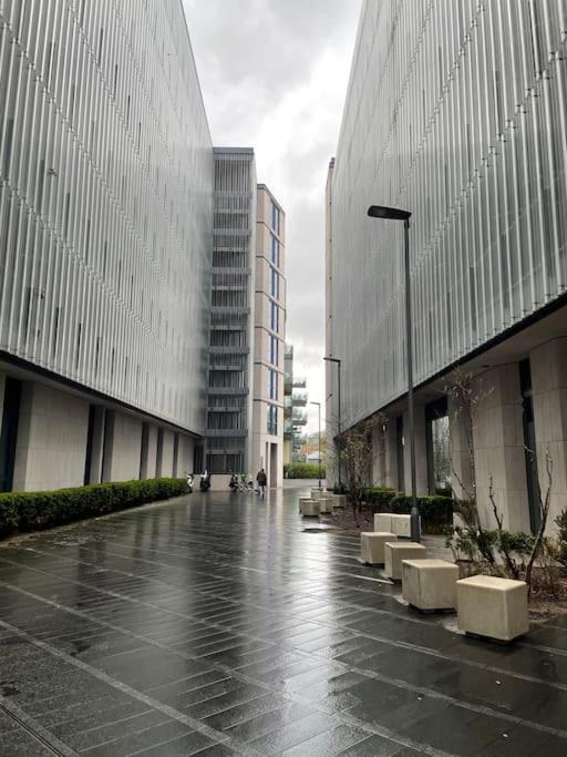 Modern W/ Canal View Appartamento *