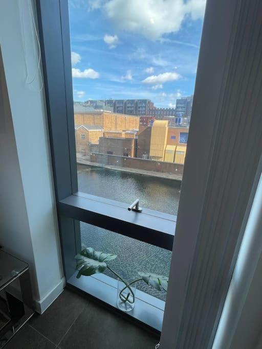Modern W/ Canal View *